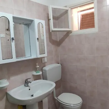 Casa vacanze Tra Ponente E Levante